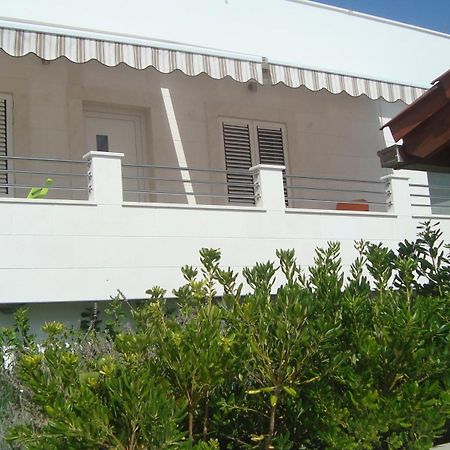 Donji Okrug  Apartments Niana With Heated Seawater Swimingpool מראה חיצוני תמונה