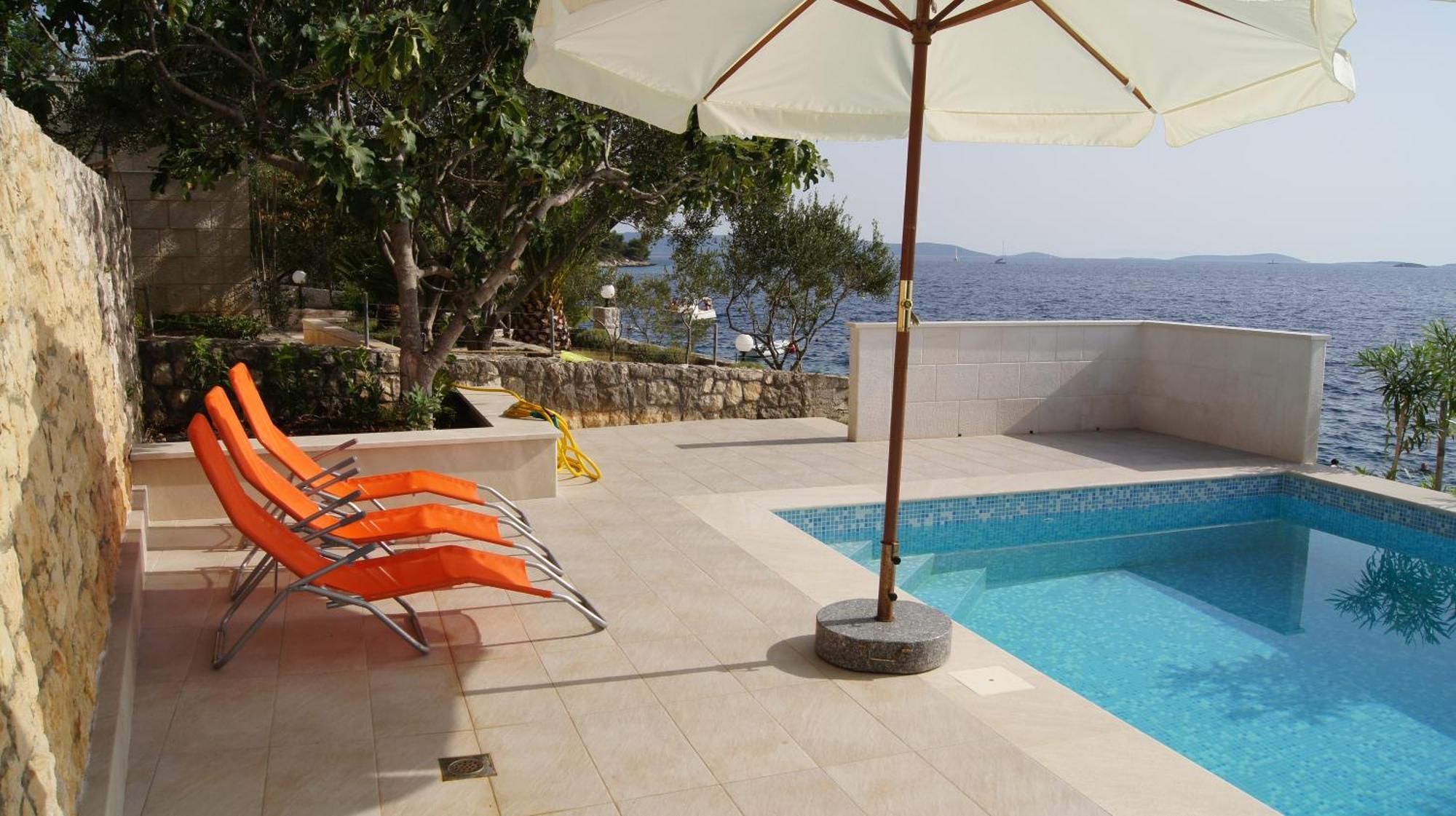 Donji Okrug  Apartments Niana With Heated Seawater Swimingpool מראה חיצוני תמונה