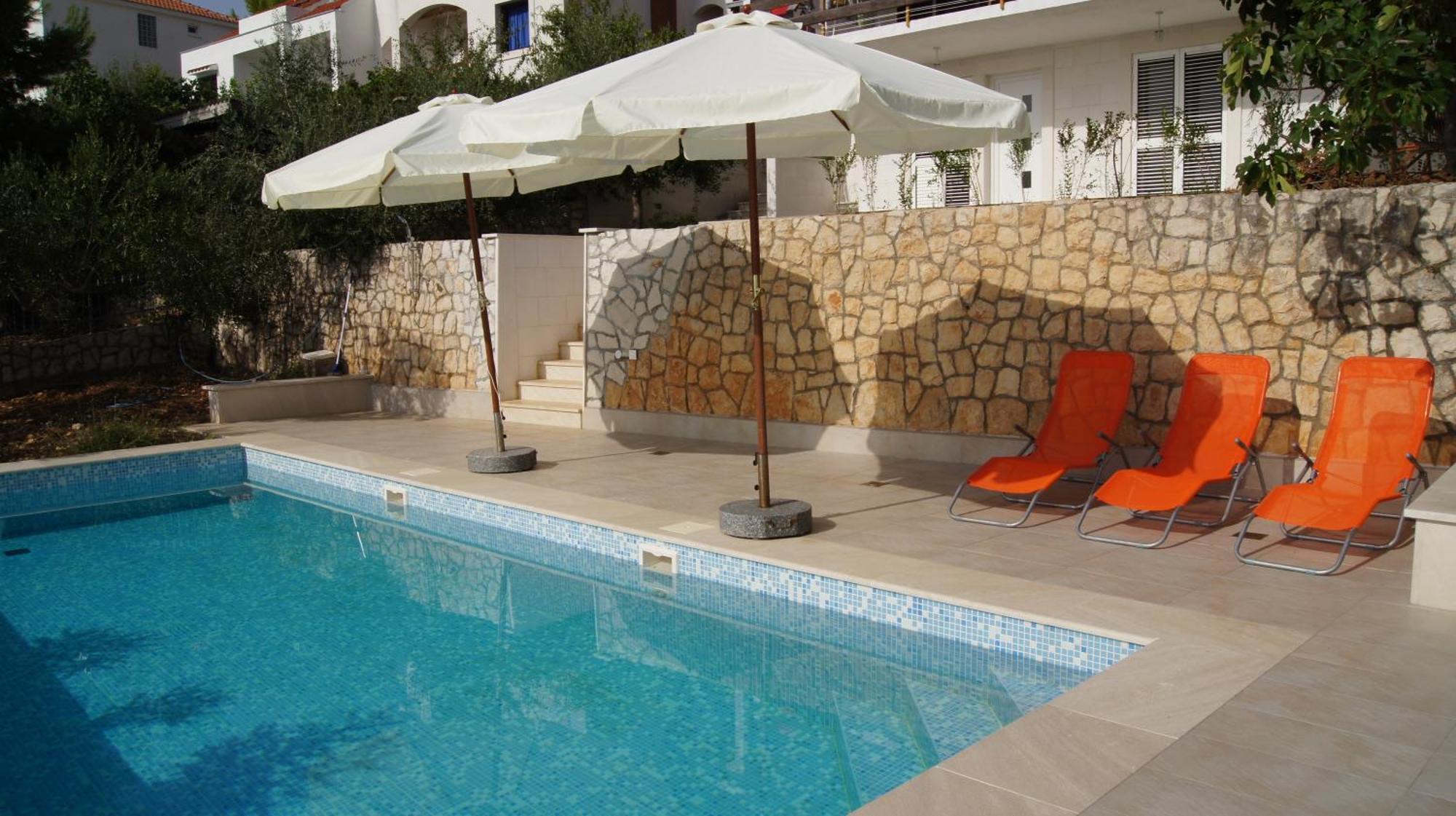 Donji Okrug  Apartments Niana With Heated Seawater Swimingpool מראה חיצוני תמונה