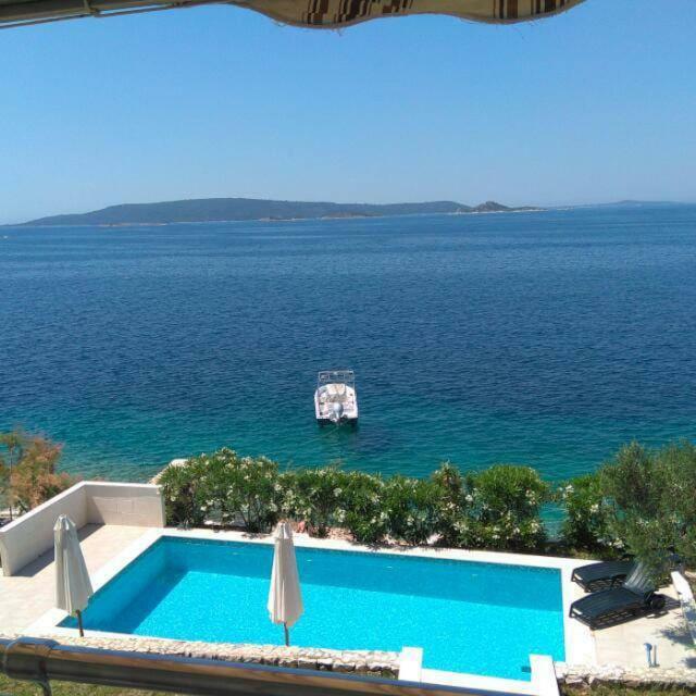 Donji Okrug  Apartments Niana With Heated Seawater Swimingpool מראה חיצוני תמונה