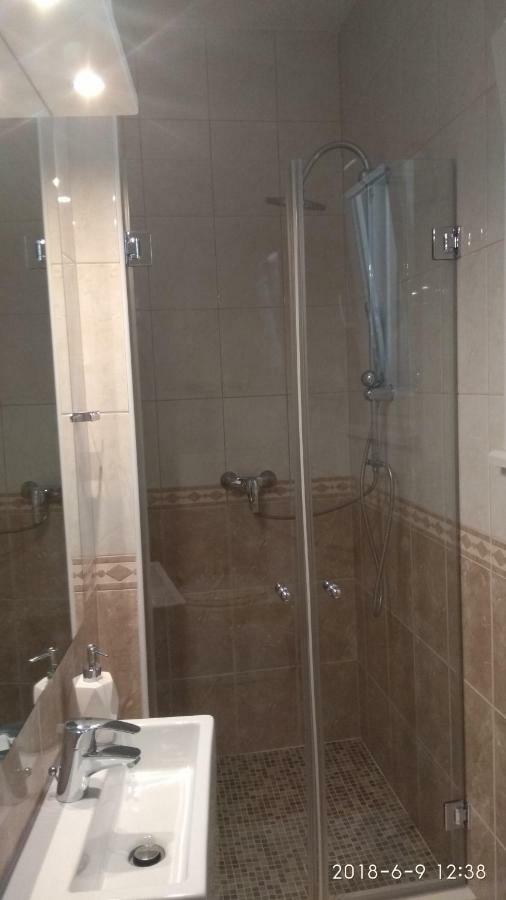 Donji Okrug  Apartments Niana With Heated Seawater Swimingpool מראה חיצוני תמונה